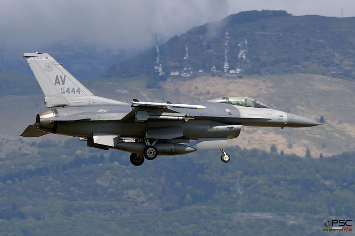 88-0444  AV  F-16CM-40-CF  1C-46  510th FS © Piti Spotter Club Verona 