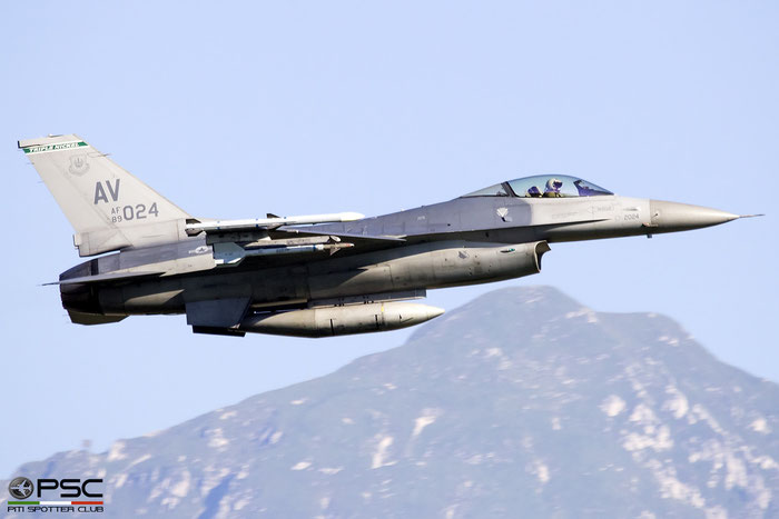 89-2024  AV  F-16CM-40-CF  1C-177  555th FS © Piti Spotter Club Verona 