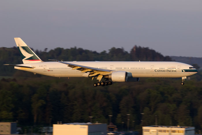 B-KPE  B777-367ER  36156/685  Cathay Pacific Airways  @ Zurich 05.2016  © Piti Spotter Club Verona