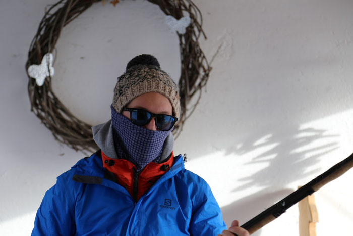 Winter flyfishing at the Isar river, Munich. Danica Dudes fliegenfischen, angeln