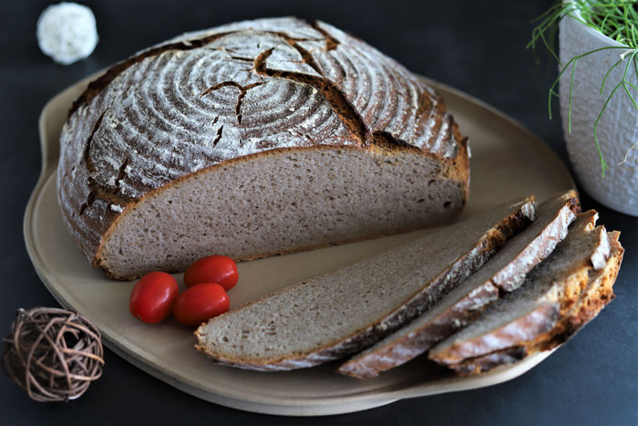 Mischbrot mit Sauerteig, Roggen und Weizen vom Pampered Chef kleinen Pizzazauberer aus dem Onlineshop