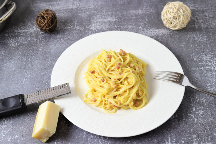 Spaghetti Carbonara in der Sauteuse Edelstahl-Pfanne von Pampered Chef