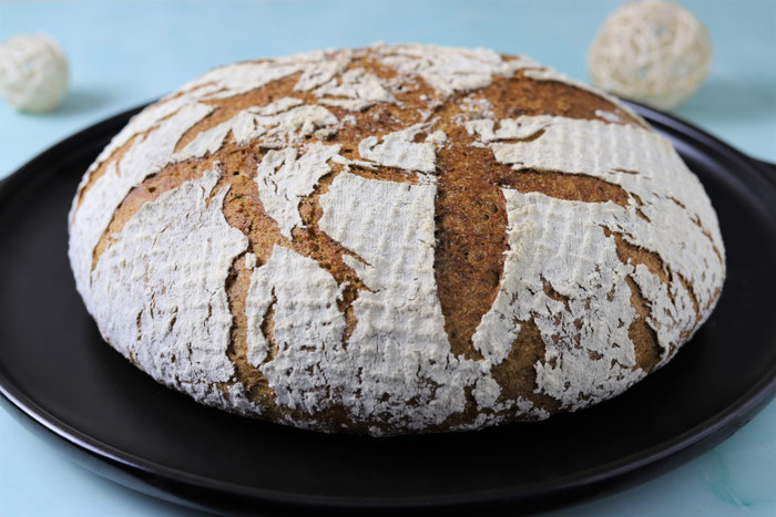 Bauernbrot mit Sauerteig, Sauerteigbrot