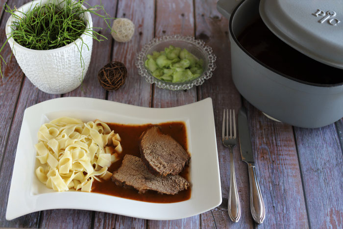 Rinderschmorbraten im emaillierten Gusstopf von Pampered Chef