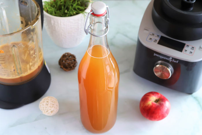 Deluxe Blender mit Apfelsaft aus dem Pampered Chef Onlineshop