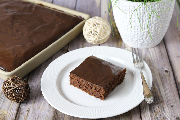 Zucchini-Kuchen mit Nüssen und Schokolade im Ofenzauberer von Pampered Chef