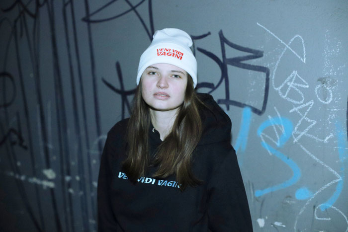 Elli Altenberger, paracou bookings