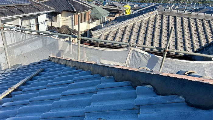 外壁屋根　外壁塗装　屋根カバー工法　戸袋補修　採風雨戸取付　ベランダ防水　棟の取り直し　リフォーム　各種保険　バリアフリー　外構　シャッター　スリーエイトホーム　佐倉市　千葉