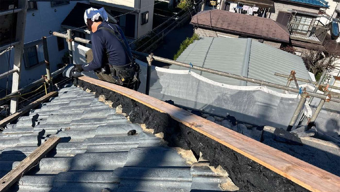 外壁屋根　外壁塗装　屋根カバー工法　戸袋補修　採風雨戸取付　ベランダ防水　棟の取り直し　リフォーム　各種保険　バリアフリー　外構　シャッター　スリーエイトホーム　佐倉市　千葉