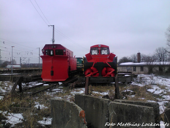Schneepflug + Schneeschleuder in Stralsund
