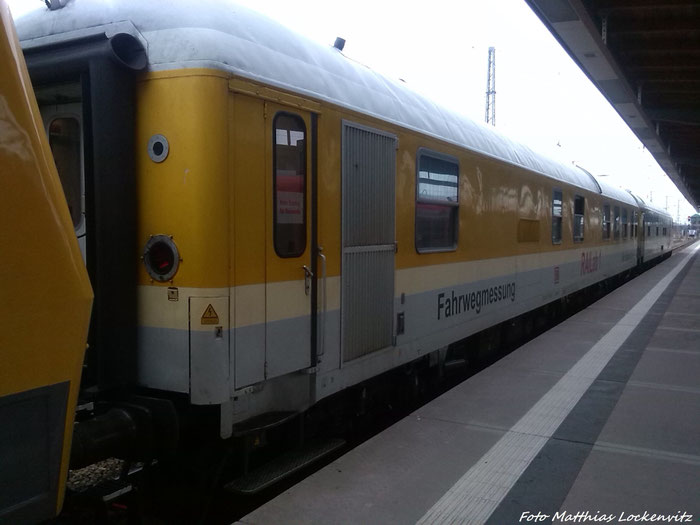 Fahrwegemesswagen im Bahnhof Stralsund Hbf am 25.3.14