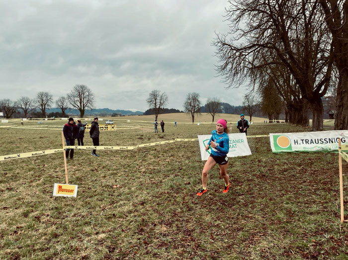 Julia Mayer persönliche Bestzeit Crosslauf Meisterschaften Mooskirchen DSG Wien ÖLV Heeressport ASICS Sieg Österreich Köflach