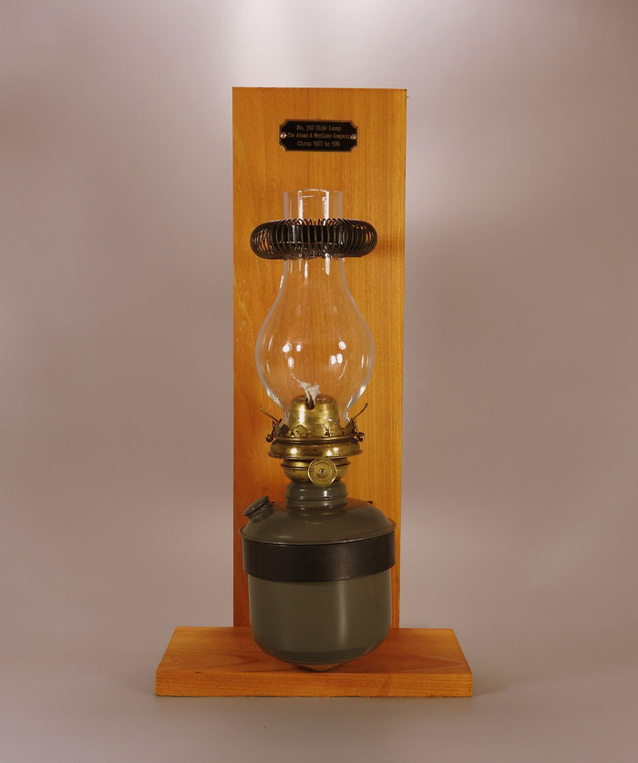 ADAMS & WESTLAKE SIDE LAMP - MODEL 392 - FOR CABOOSE
