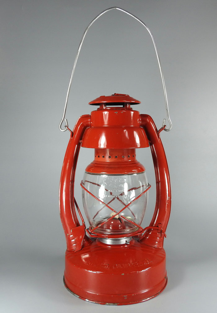 Aguila Lux - S.A. Monterrey Kerosene Lantern