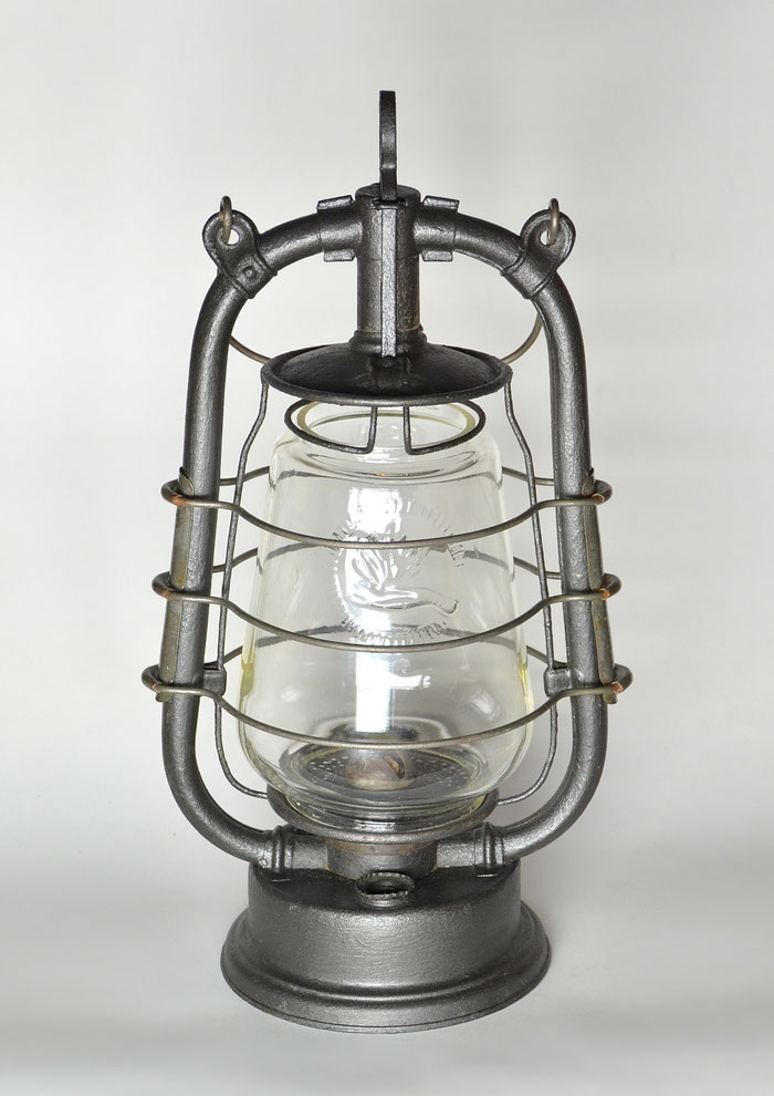 FEUERHAND Nr. 205 Kerosene Lantern