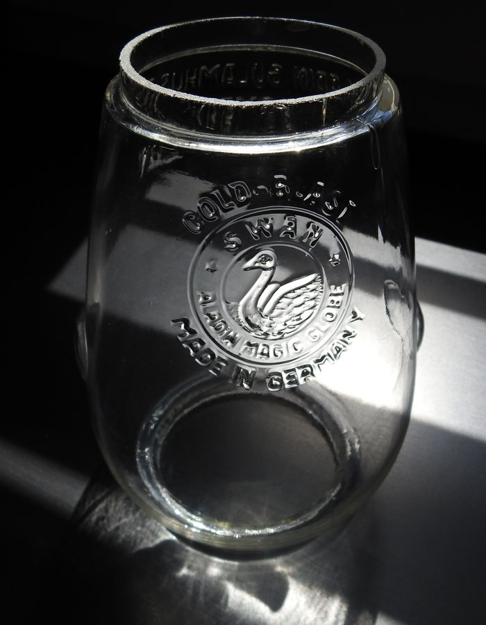 SWAN ALADIN MAGIC COLD BLAST GLOBE - MADE IN GERMANY