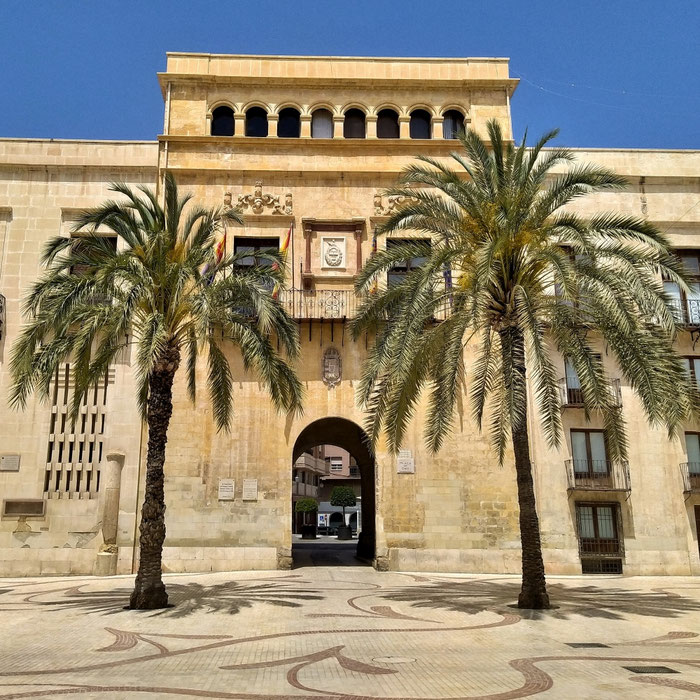 La Torre del Concejo en la Plaça de Baix