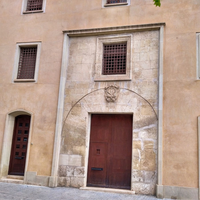 Puerta lateral