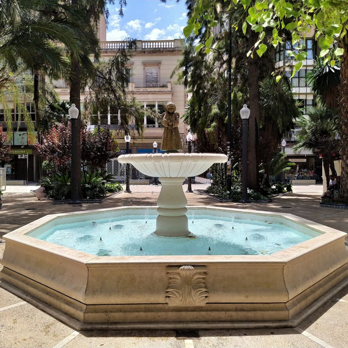 Fuente del Ángel, alegoría al Misteri