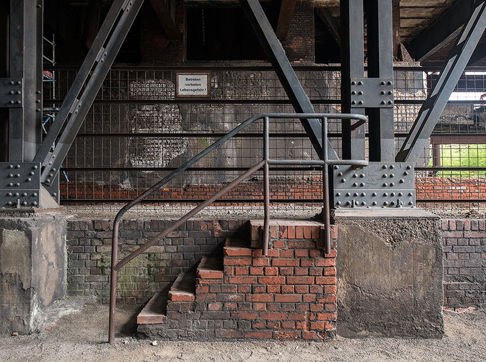 Praxistest NIKON D850, AF-S 14-24 mm 1: 2,8, Landschaftspark Duisburg, Treppchen. Foto: bonnescape