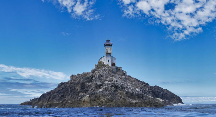 Tévénnec, der Leuchtturm draußen im Atlantik vor dem Cap Sizun