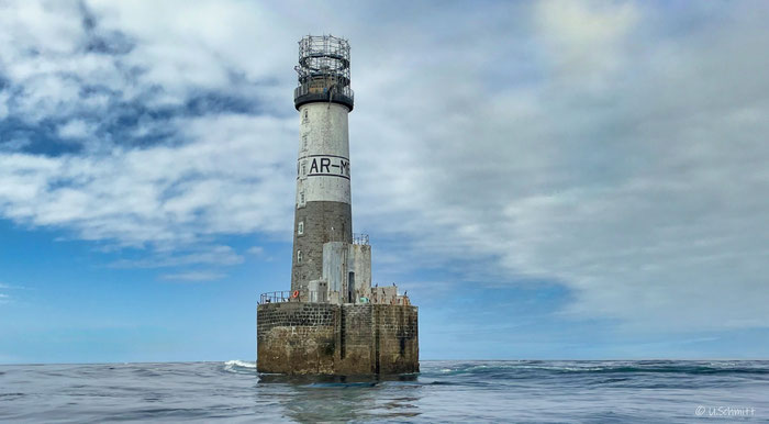 Der Leuchtturm Ar-Men, hinter der Île de Sein im Atlantik gelegen, Hölle der Höllen