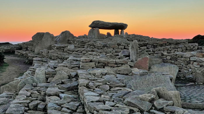 Plouhinec, Menez Dregan, Mehire und Dolmen, Steinzeit, Bucht von Audierne