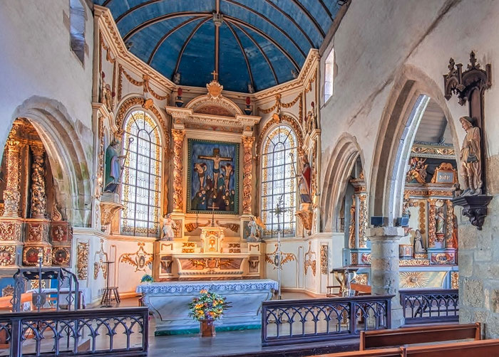 Commana, Kirche innen