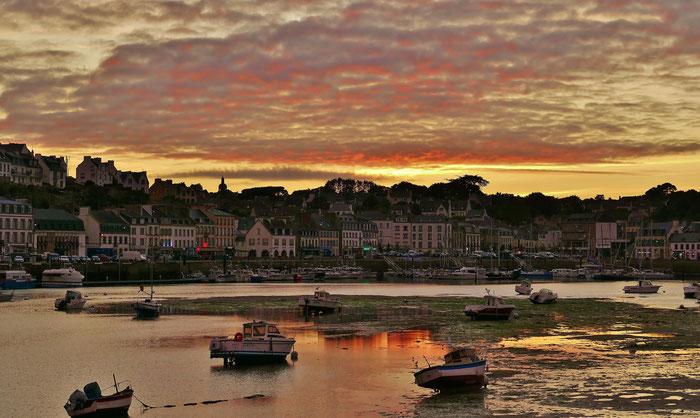 Audierne im Sonnenuntergang, Cap Sizun, Finistère, Bretagne