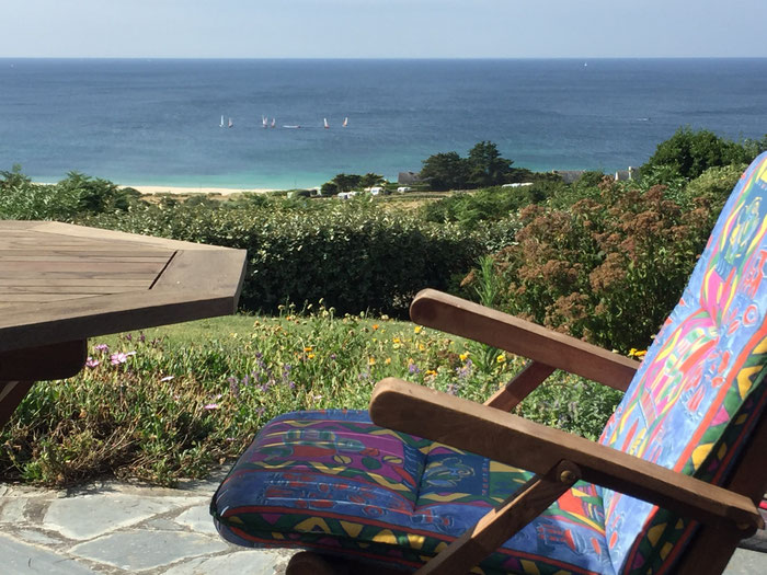 Traumhafter Meerblick vom Ferienhaus Ker Armor über die Bucht von Audierne.