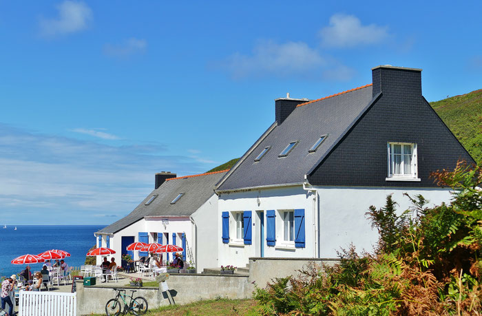Die Buvette in Pors Théoalen, Bar-Café direkt am Atlantik, Cap Sizun, Bretagne