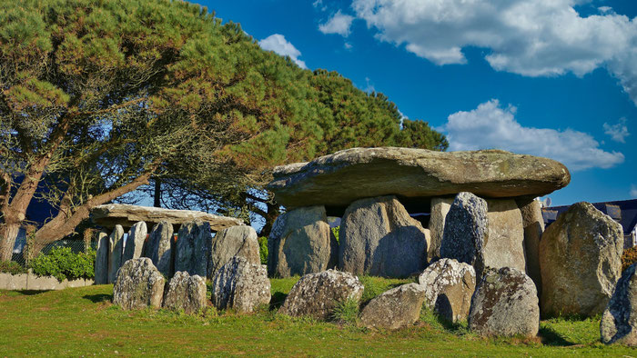 Menez Dregan, Megalithen, Dolmen, Plouhinc, Pors Poulhan, Zeitreise, Steinzeit, Wanderung, Allée Couverte, GR34