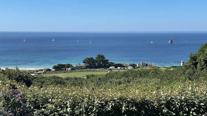 Urlaub pur, von Ferienhaus Ker Armor aus können Sie die Boote in der Bucht von Audierne beobachten.
