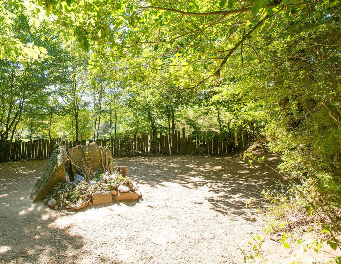 Merlins Grab, le Tombeau de Merlin, Foto © Office de Tourisme Brocéliande