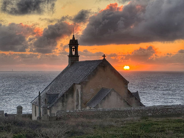 Chapelle Saint-They, Pointe du Van, Cap Sizun, Cléden-Cap-Sizun, Sonnenuntergang