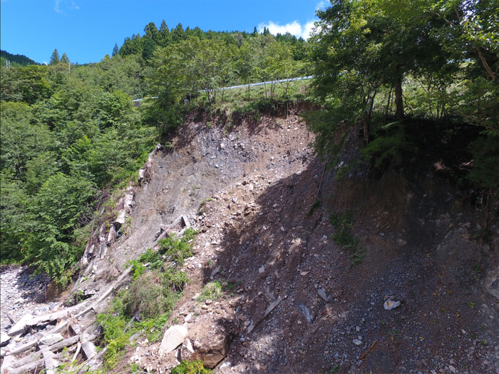 UAVで上空から撮影した河川の様子