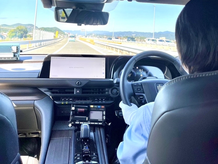 車内の様子です。
