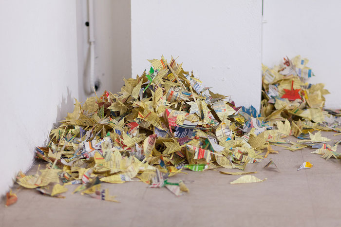 Foglie Gialle/Yellow Leaves - Yellow Pages, variable size, 2013/14.