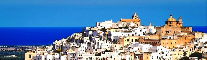 Ostuni: la città vecchia denominata "La Terra", tra mare e cielo.