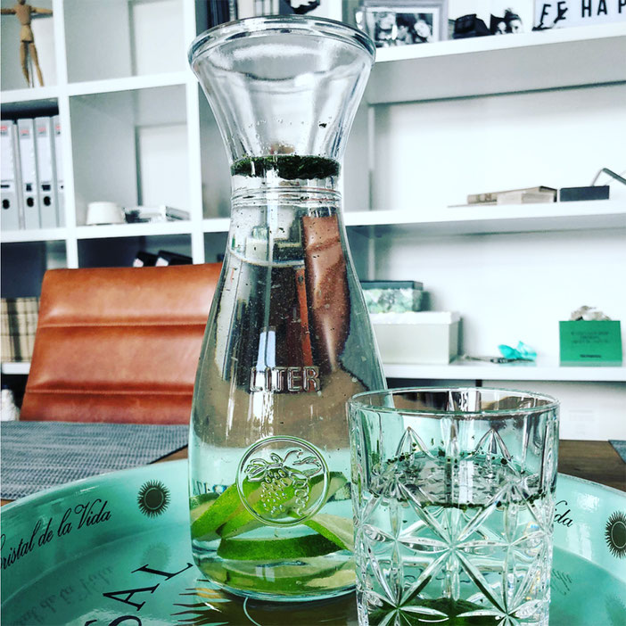 https://www.kamikatzedesign-berlin.de/2018/06/08/infused-water-meine-3-liebsten-rezepte/