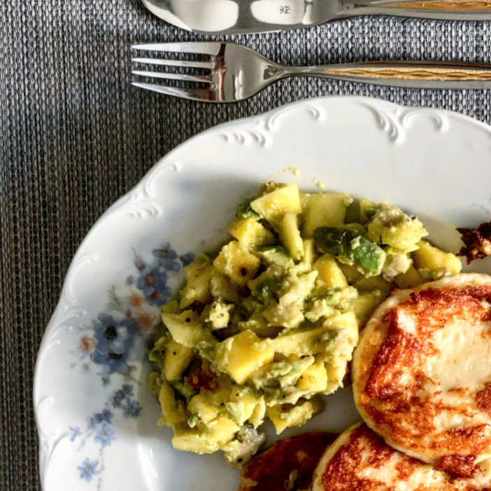 https://www.kamikatzedesign-berlin.de/2018/07/27/scharfe-mango-mit-avocado-ein-ungew%C3%B6hnlicher-salat/