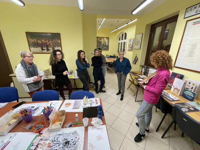 Workshop di formazione con analisi di libri di letteratura per l’infanzia