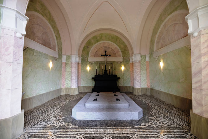 Der Innenraum des Mausoleums nach Abschluss der Restaurierungsarbeiten.