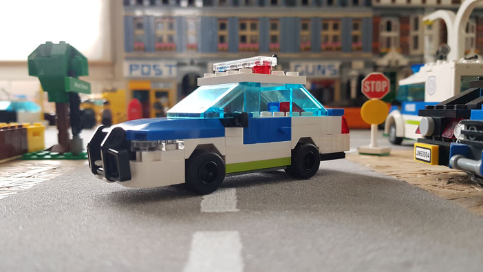 4 studs wide Lego Police Car, Patrol Car, LCPD