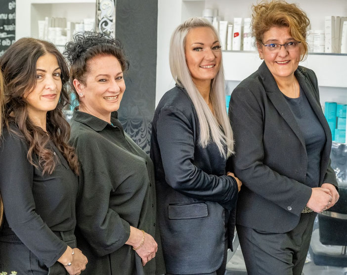 Team Trend-Cut Wedel Friseur Salon Bahnhofstrasse