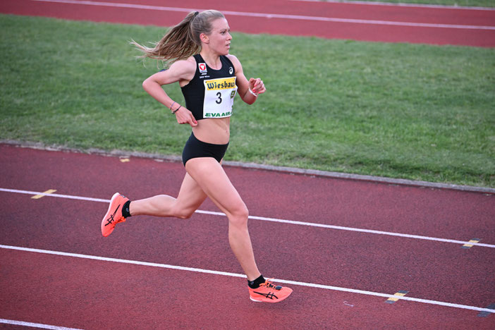 Julia Mayer ASICS Österreichischer Frauenlauf Wien DSG Wien Läuferin Hauptallee Prater Staatsmeisterin 10.000 Meter WLV Bahn Bestzeit