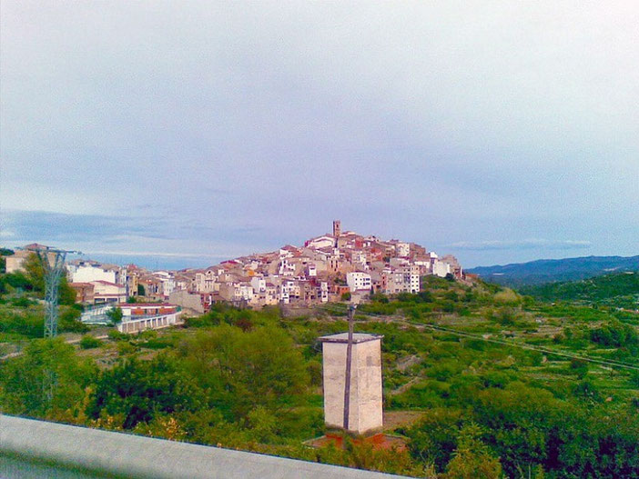Useras (Les Useres en valenciano y oficialmente Les Useres/Useras) es un municipio de la provincia de Castellón