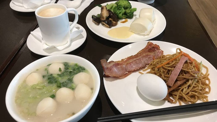Breakfast at Plaza Premium Lounge in Macau Airport