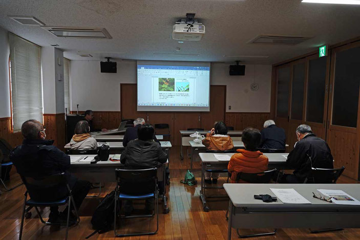 2025/３/15　会員内セミナー　土門康夫氏の発表の様子