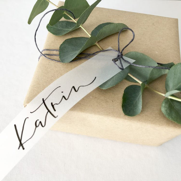 Handlettering Geschenkanhänger mit Namen Katrin (Lettering von Letter_fee für die Letter Lovers)